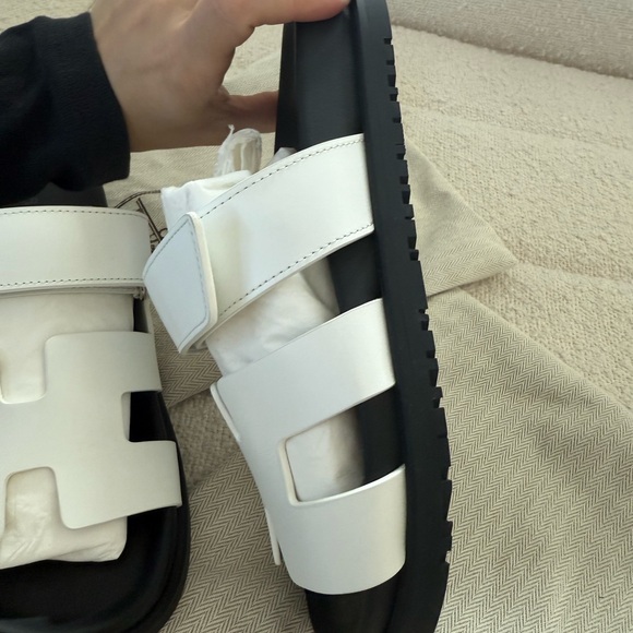 Hermes Chypre sandals - Picture 9 of 11